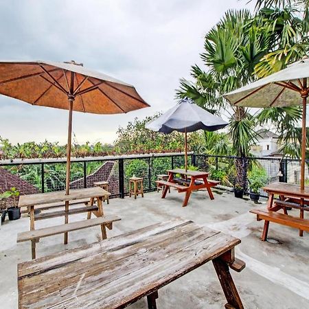 Oyo 92256 Sentosa Residence Yogyakarta Extérieur photo