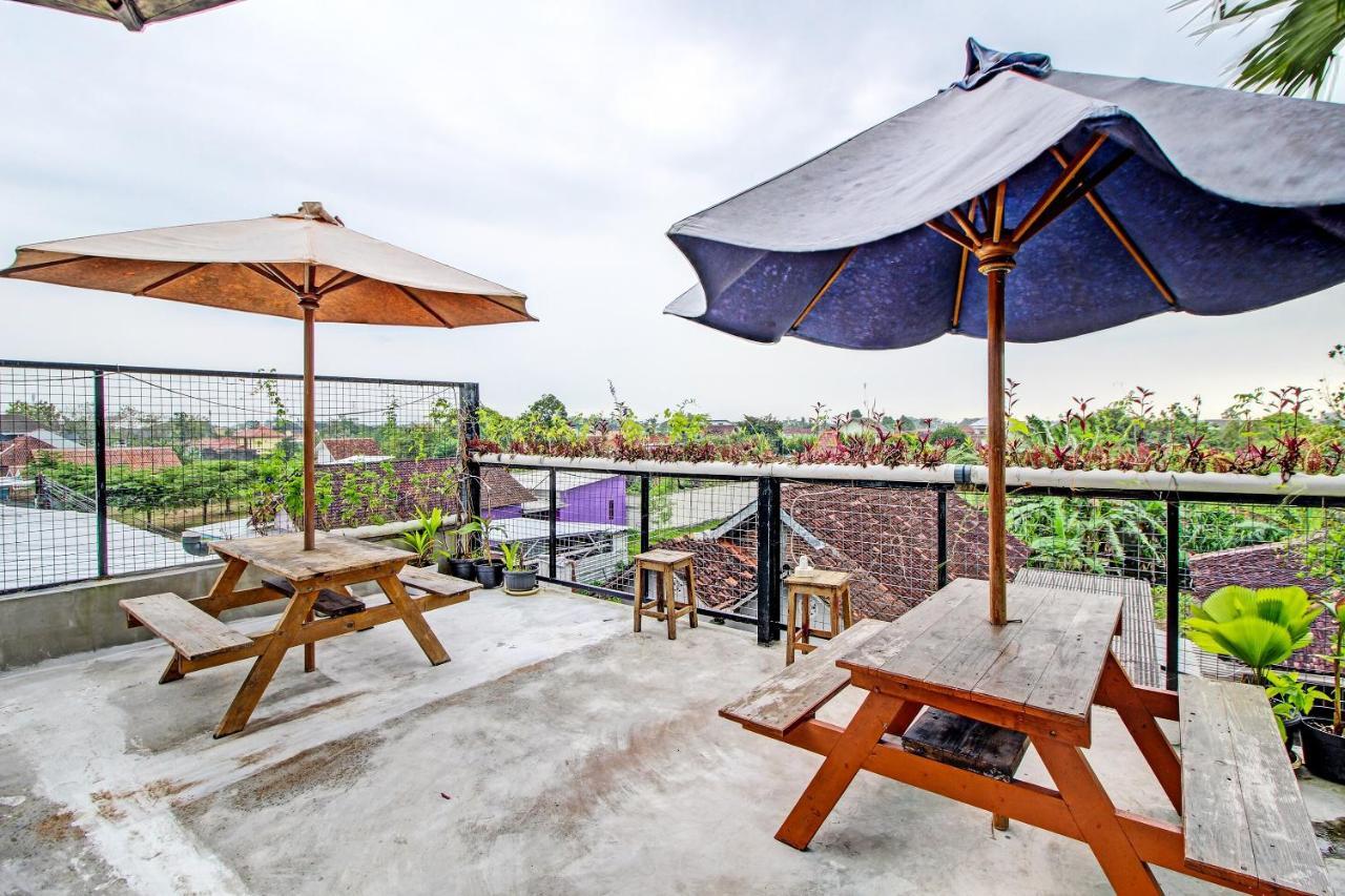 Oyo 92256 Sentosa Residence Yogyakarta Extérieur photo