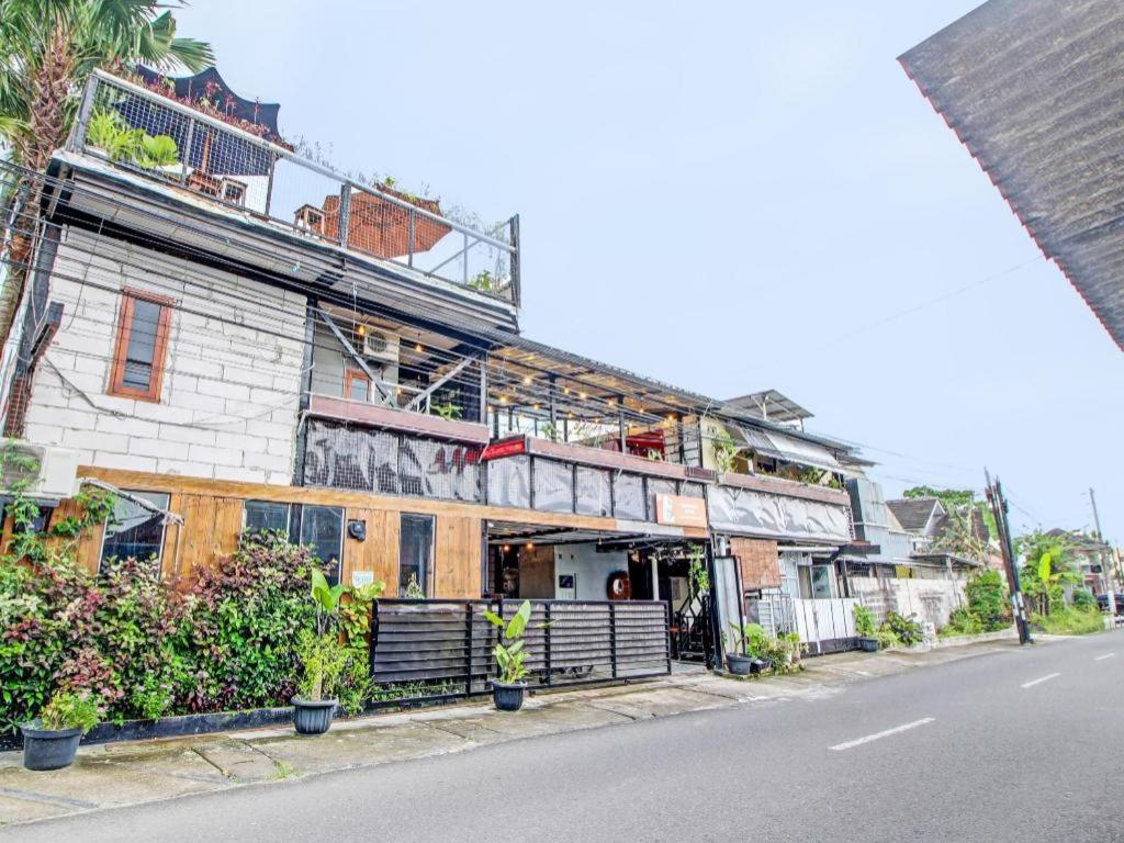 Oyo 92256 Sentosa Residence Yogyakarta Extérieur photo